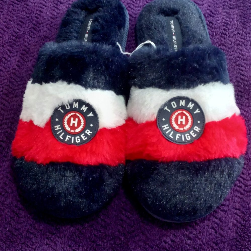 Tommy Hilfiger Brand New Women's size 7-8 Plush Slipper Blue, Red and White